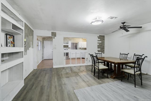 2211 Palomino Dr, San Antonio, TX 78227