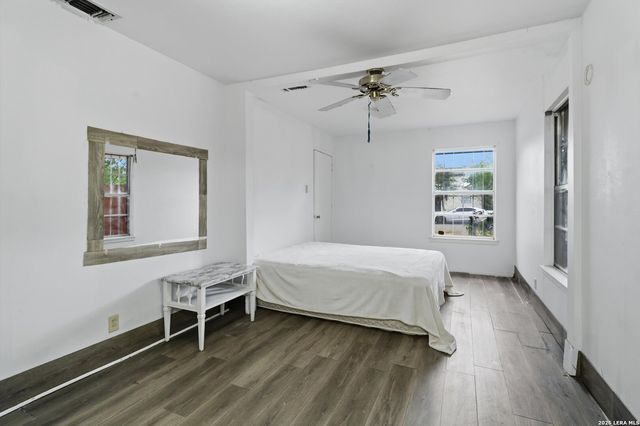 2211 Palomino Dr, San Antonio, TX 78227