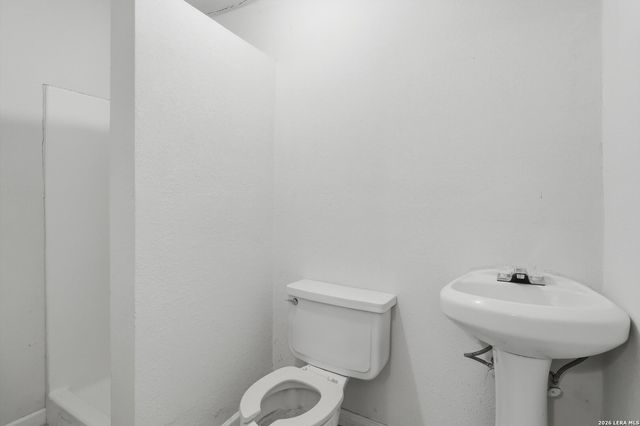 2211 Palomino Dr, San Antonio, TX 78227