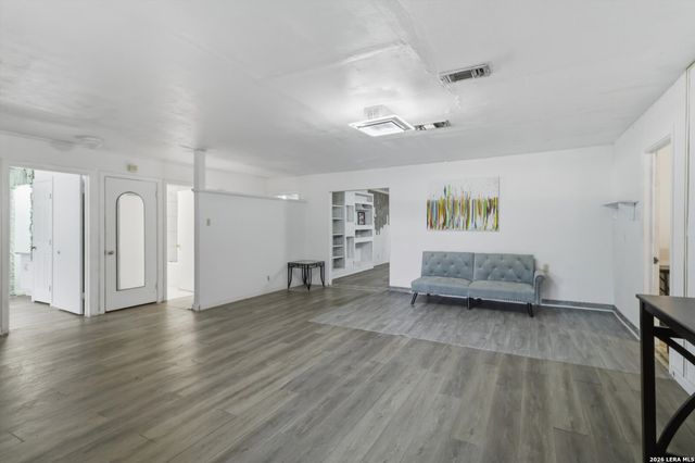 2211 Palomino Dr, San Antonio, TX 78227