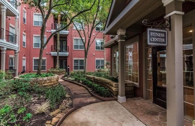 2400 Mccue Road 452, Houston, TX 77056