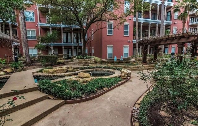 2400 Mccue Road 452, Houston, TX 77056
