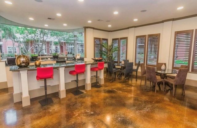 2400 Mccue Road 452, Houston, TX 77056