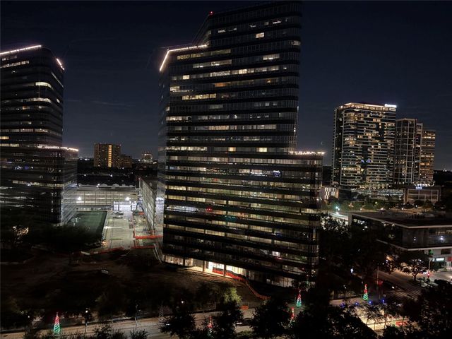 2400 Mccue Road 452, Houston, TX 77056