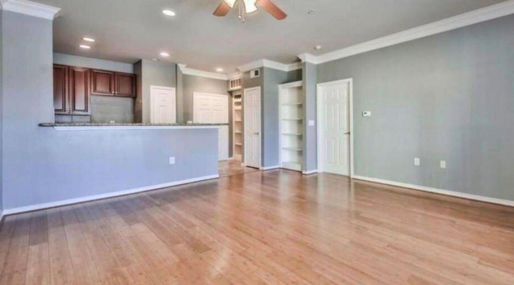 2400 Mccue Road 452, Houston, TX 77056