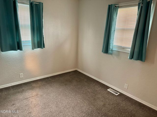 10918 Ohio 15, Montpelier, OH 43543