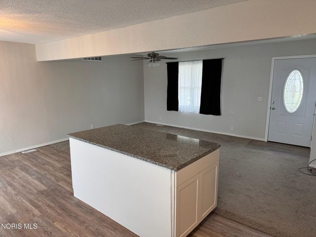 10918 Ohio 15, Montpelier, OH 43543