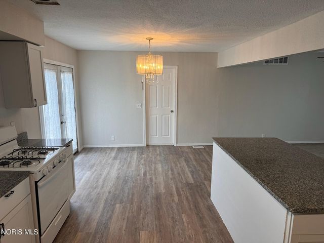 10918 Ohio 15, Montpelier, OH 43543