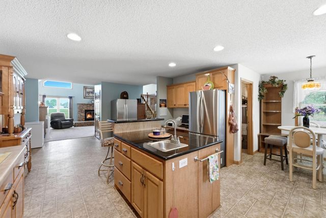 2780 229th Avenue NW, Oak Grove, MN 55005