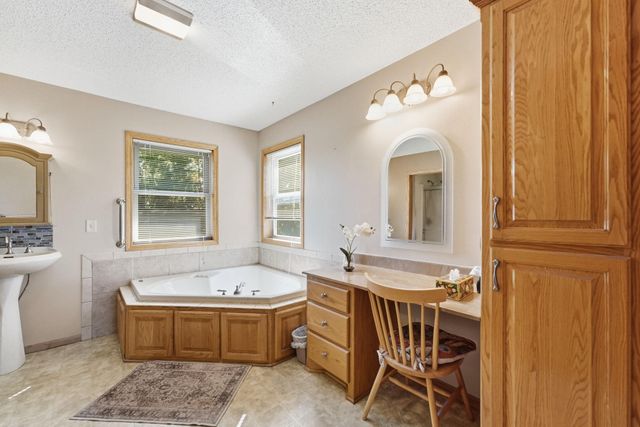 2780 229th Avenue NW, Oak Grove, MN 55005