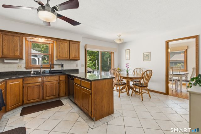 21 Markwood Road, Manchester, CT 06040
