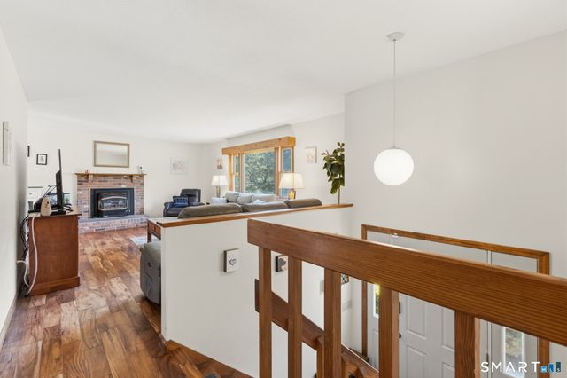 21 Markwood Road, Manchester, CT 06040