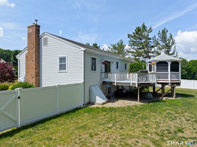 21 Markwood Road, Manchester, CT 06040