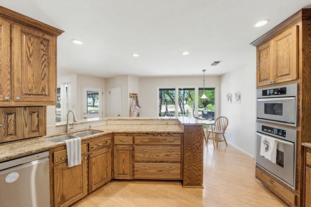 20 Sheppard LN, Lampasas, TX 76550