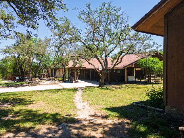 20 Sheppard LN, Lampasas, TX 76550