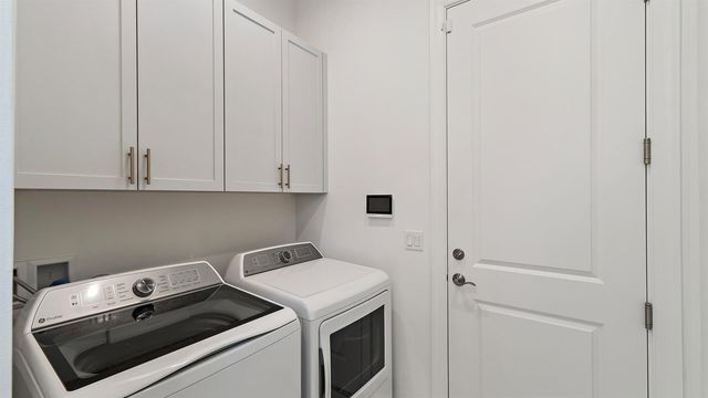 204 SE Via Sangro, Port St. Lucie, FL 34952