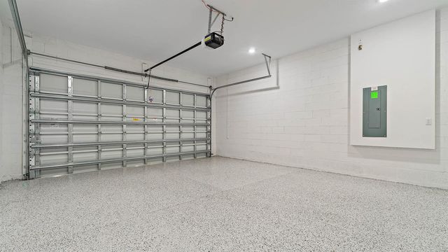204 SE Via Sangro, Port St. Lucie, FL 34952