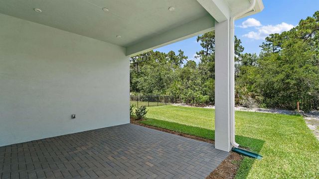 204 SE Via Sangro, Port St. Lucie, FL 34952