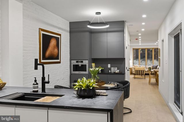 1923 MANNING ST, Philadelphia, PA 19103