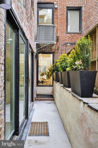 1923 MANNING ST, Philadelphia, PA 19103