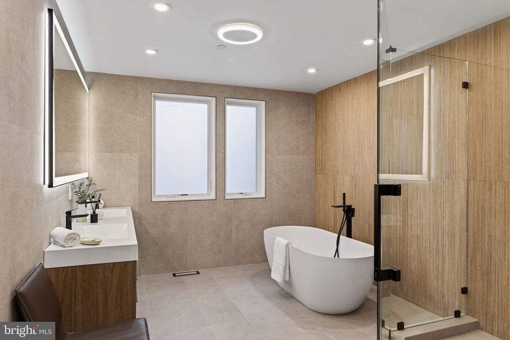 Image 26 of property listing at 1923 MANNING ST, Philadelphia, PA 19103