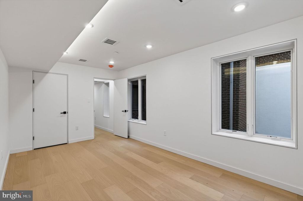 Image 37 of property listing at 1923 MANNING ST, Philadelphia, PA 19103