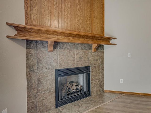 3800 Kensington Drive, Moore, OK 73160