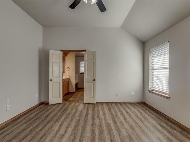 3800 Kensington Drive, Moore, OK 73160