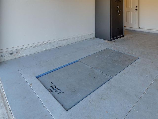 3800 Kensington Drive, Moore, OK 73160