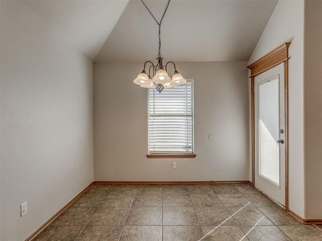 3800 Kensington Drive, Moore, OK 73160