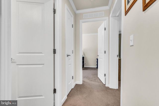 12 LAKEVIEW DR, Quakertown, PA 18951