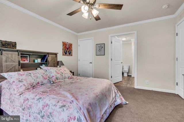 12 LAKEVIEW DR, Quakertown, PA 18951