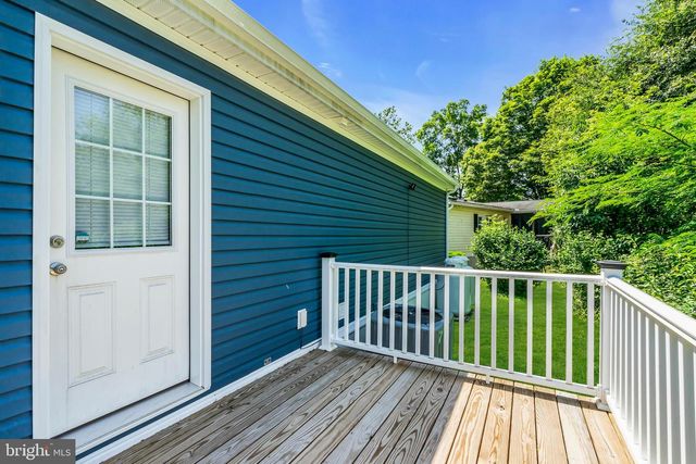 12 LAKEVIEW DR, Quakertown, PA 18951