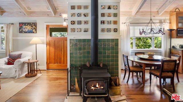 635 Greenleaf Canyon Boulevard, Topanga (los Angeles), CA 90290