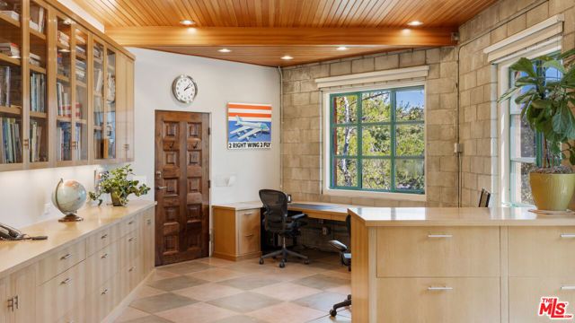 635 Greenleaf Canyon Boulevard, Topanga (los Angeles), CA 90290