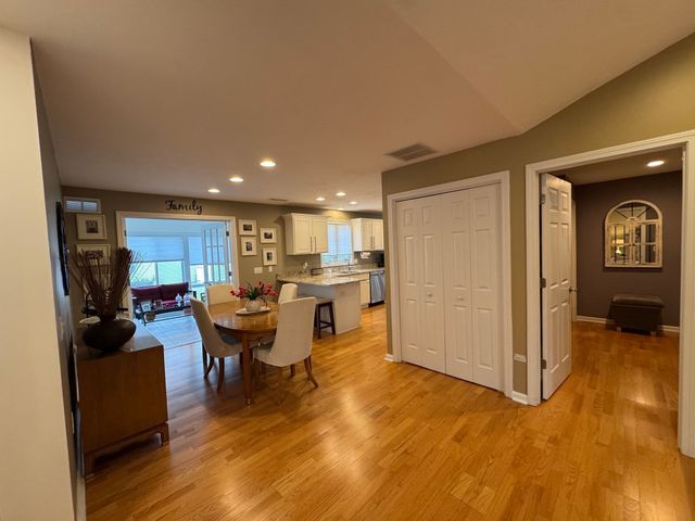 31 Dunbar Drive, Easton, MA 02356