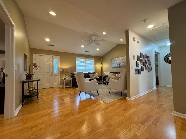 31 Dunbar Drive, Easton, MA 02356
