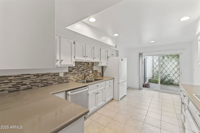 7161 E MCDONALD Drive, Paradise Valley, AZ 85253