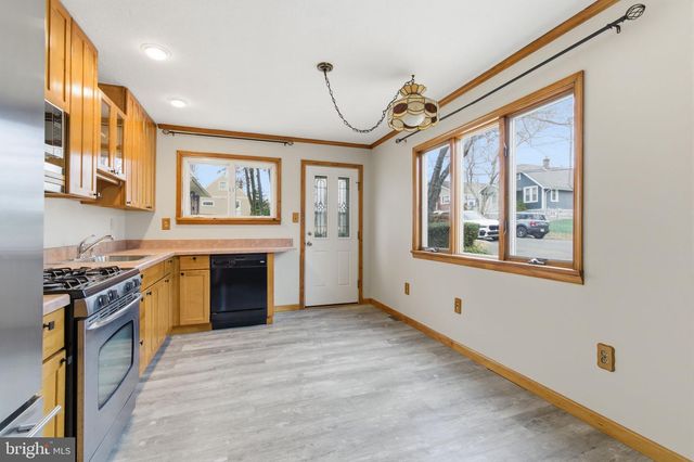 110 WARREN ST, Willow Grove, PA 19090