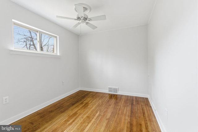 110 WARREN ST, Willow Grove, PA 19090