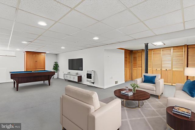 110 WARREN ST, Willow Grove, PA 19090