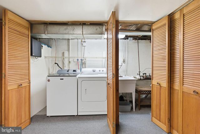 110 WARREN ST, Willow Grove, PA 19090