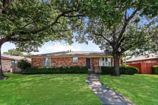 6606 Symphony Lane, Dallas, TX 75227