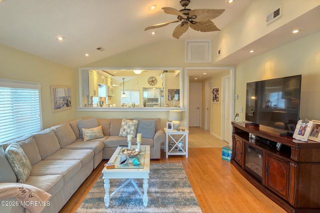 116 Newark Avenue, Lavallette, NJ 08735