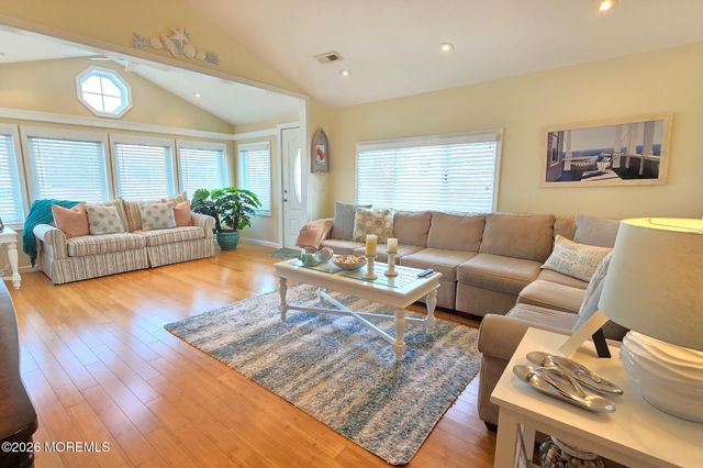 116 Newark Avenue, Lavallette, NJ 08735