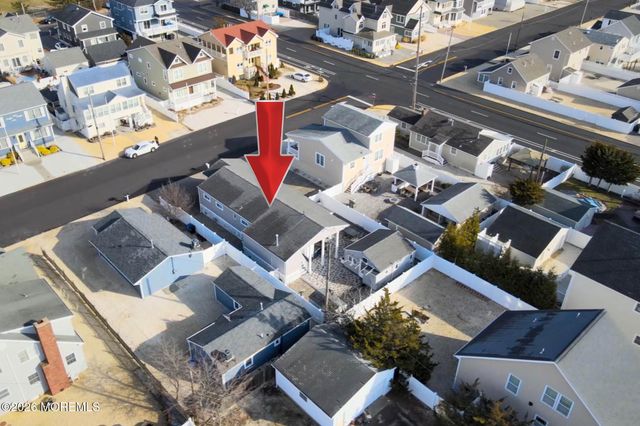 116 Newark Avenue, Lavallette, NJ 08735