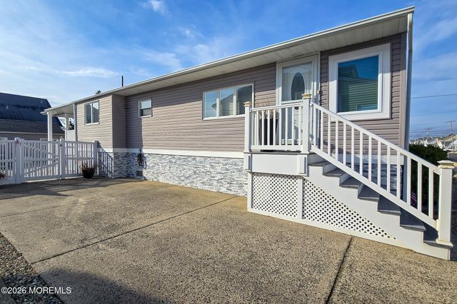 116 Newark Avenue, Lavallette, NJ 08735