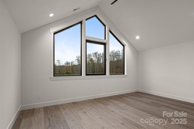 34 Bridgeway Drive 47, Candler, NC 28715