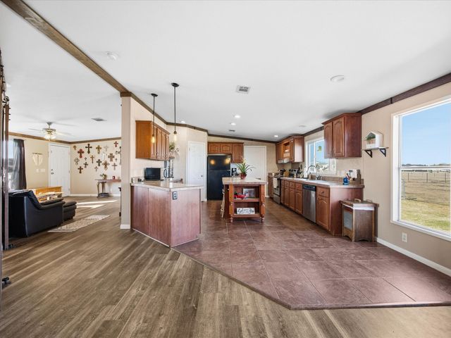 3144 Shady Creek Circle, Red Oak, TX 75154