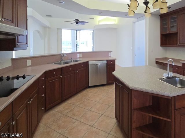 11620 Isle Of Palms DR, Fort Myers Beach, FL 33931